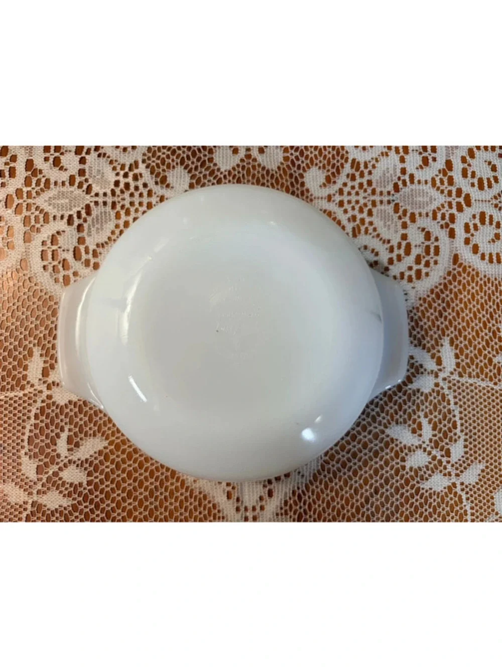Anchor Hocking Fire-King 1 Qt Milk Glass Casserole Dish with Handles